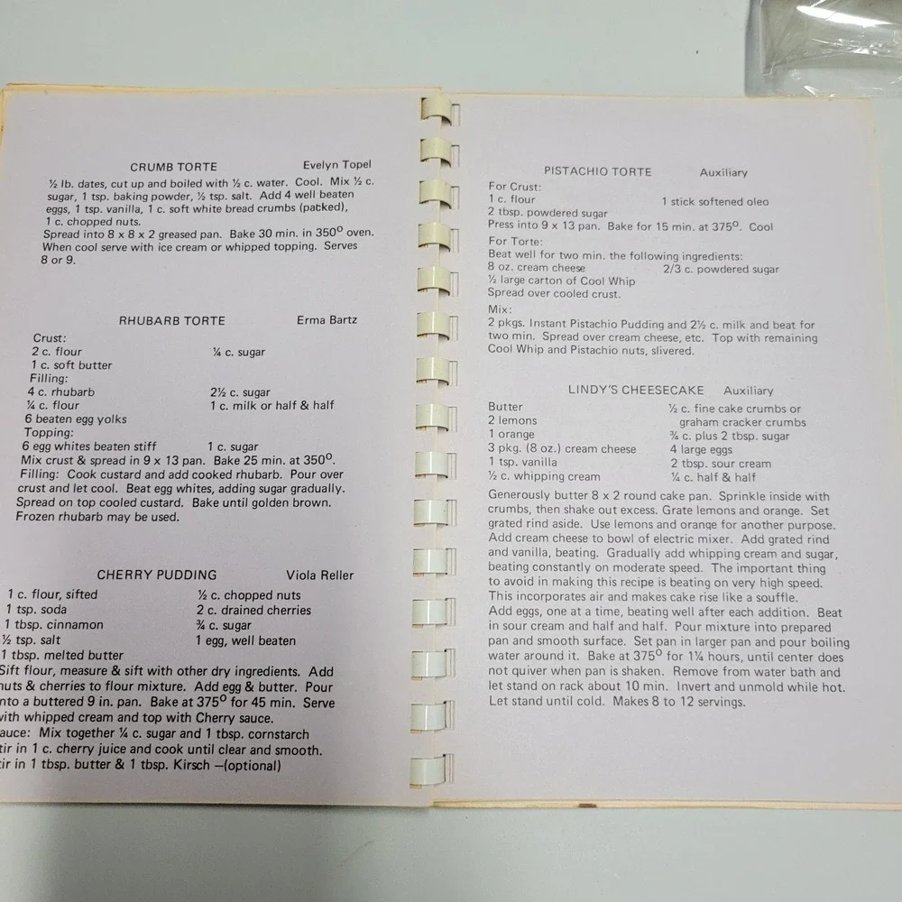A Rainbow Of Recipes Oconto Memorial Hospital Auxiliary Spiral Cookbook
